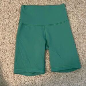 Aritzia TnAction XS bike shorts